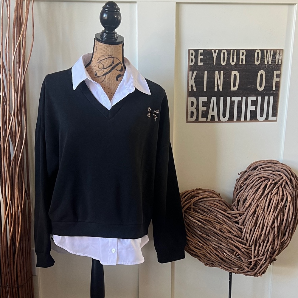 Black V-Neck Sweatshirt with Bow Detail
